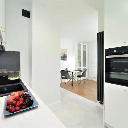 Chmielna 73c By Homeprime Apartament